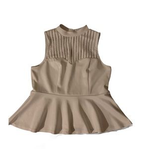 HAUTEFOX Lovely White Peplum Style Top!